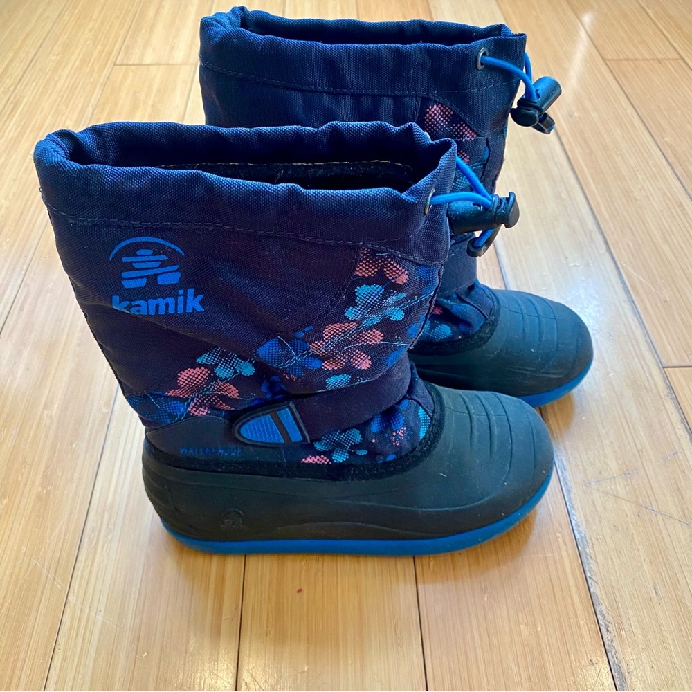 Kamik Snowboots - kids size 2 (runs small!)